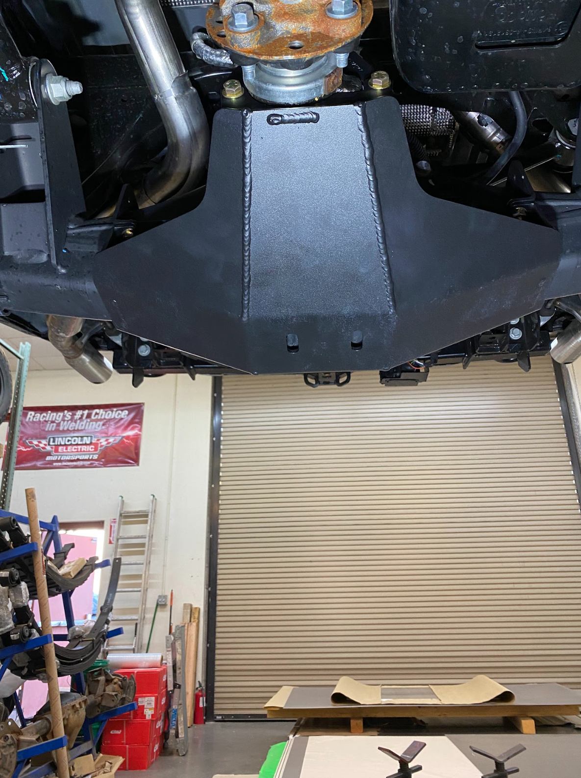 2024 Ranger Raptor rear differential skid plate installed, showcasing robust protection for offroad adventures.