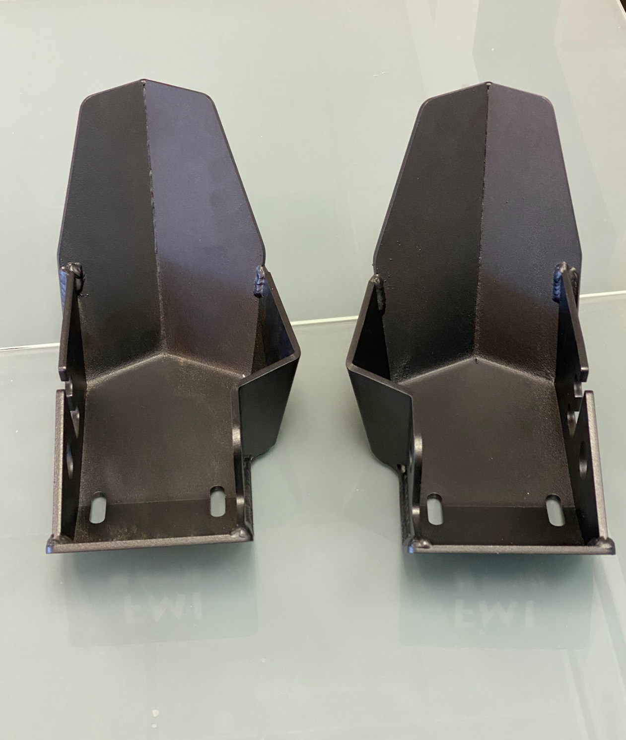 2024 Ranger Raptor rear shock skid kit designed for enhanced protection and durability during off-road adventures.