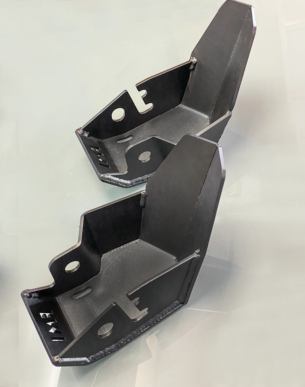 2024 Ranger Raptor rear shock skid kit designed for enhanced protection and durability during off-road adventures.