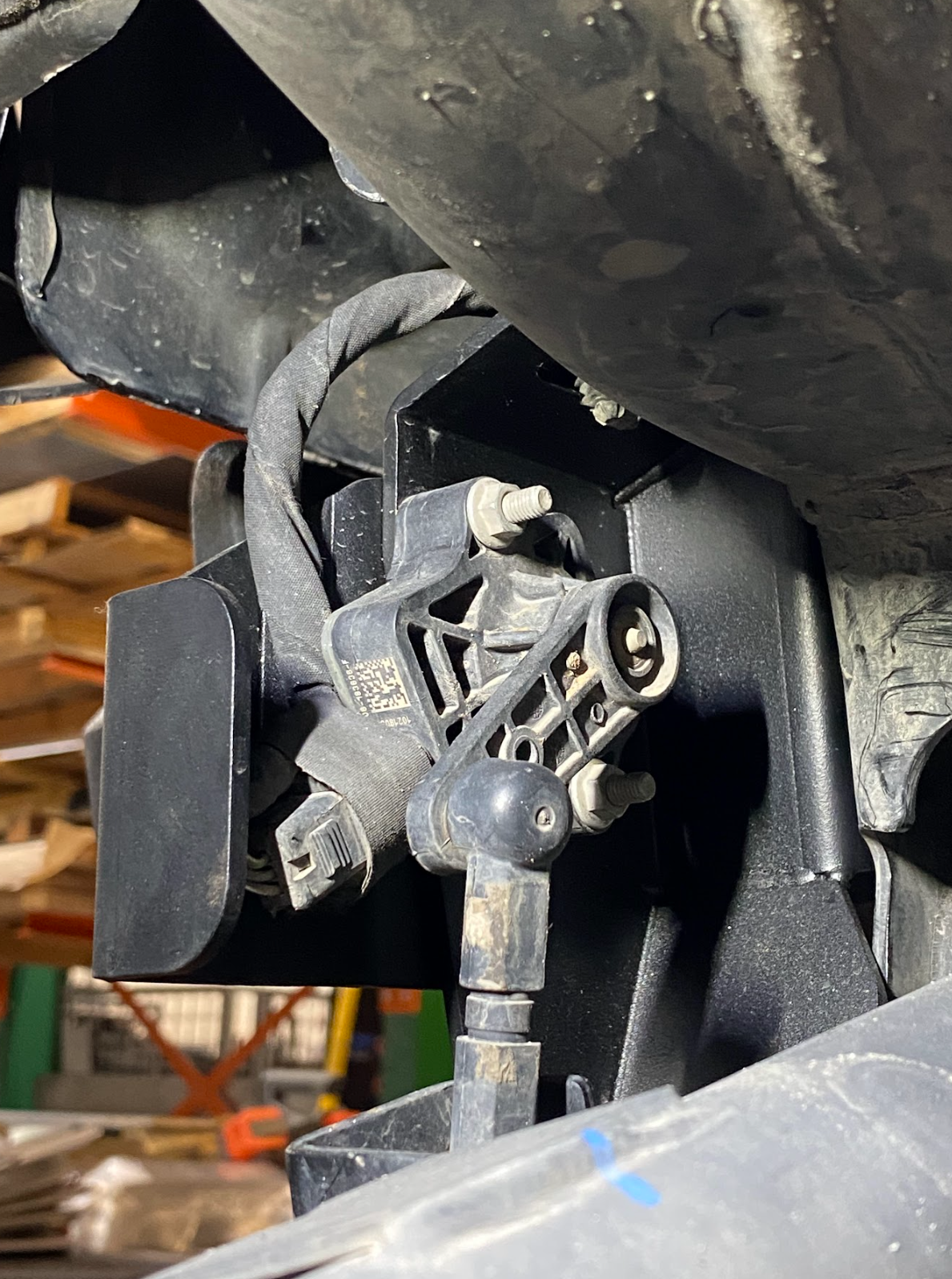 Rear suspension travel sensor wire protector for 2024+ Ranger Raptor, designed to enhance durability and performance.