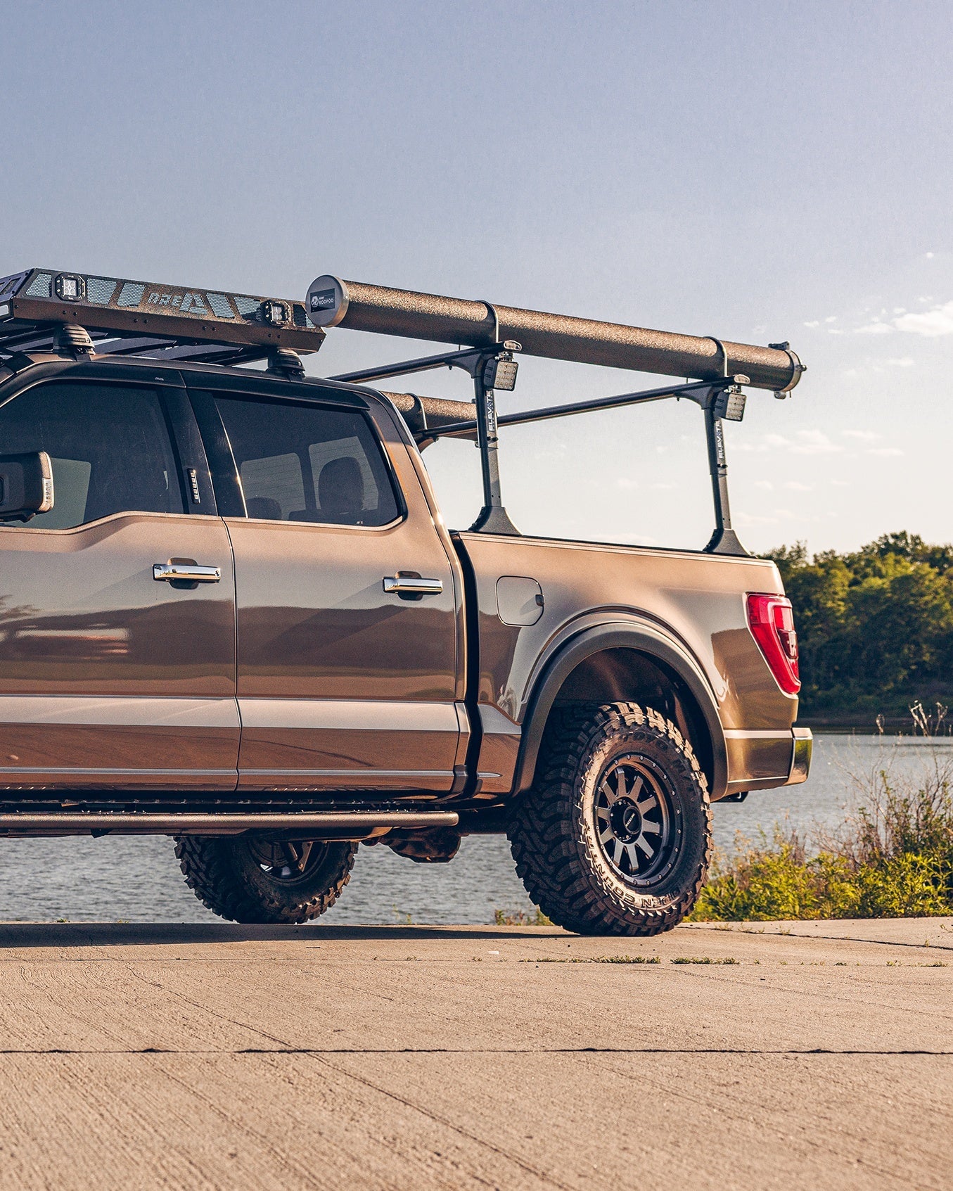High-performance 934G clutch installed on a rugged truck with offroad accessories, showcasing durability and style.