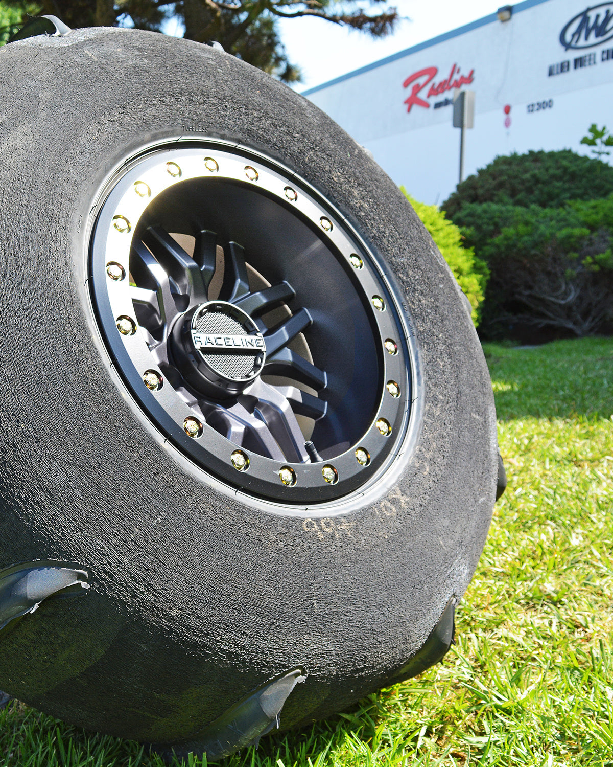 A91G Ryno Beadlock wheel showcasing a rugged design with black finish and polished accents, ideal for offroad vehicles.